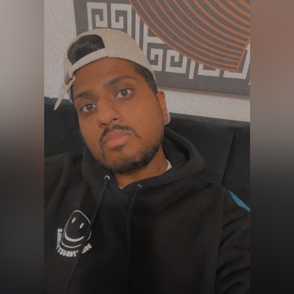 Meet your Posher, Eshan
